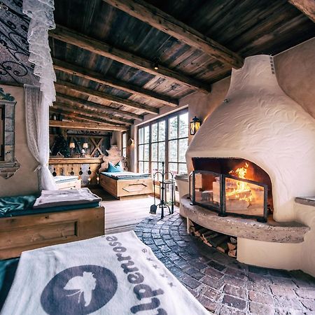 Cocoon - Alpine Boutique Lodge เมาราค ภายนอก รูปภาพ