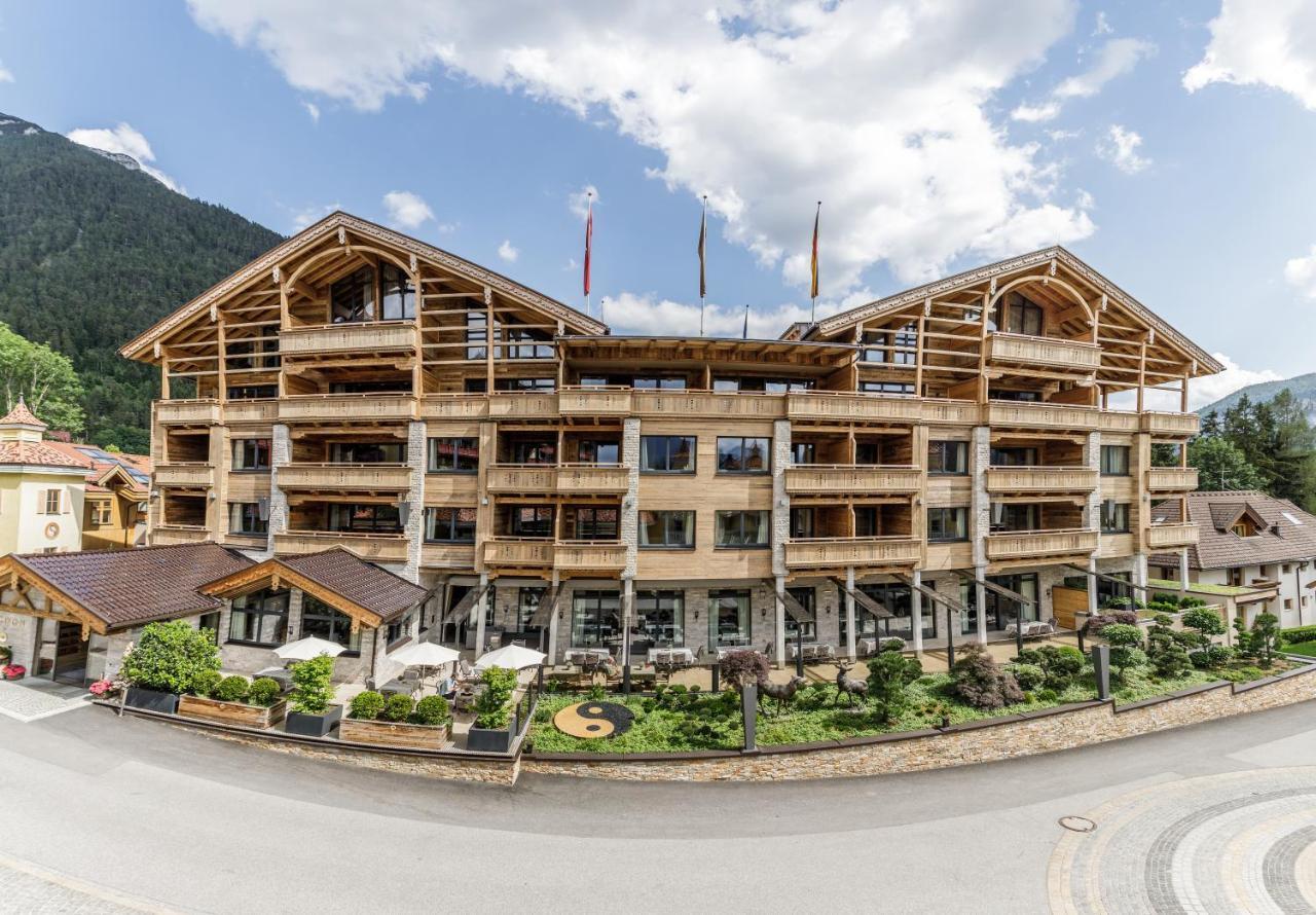 Cocoon - Alpine Boutique Lodge เมาราค ภายนอก รูปภาพ